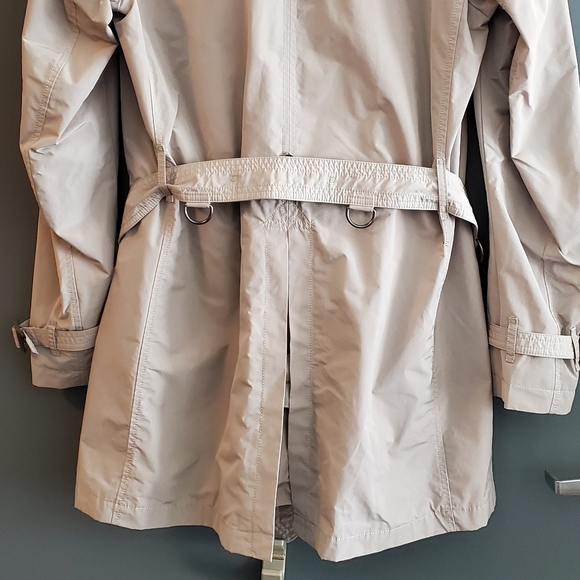 Men's Burberry coat size M NEW - Picture 3 of 4